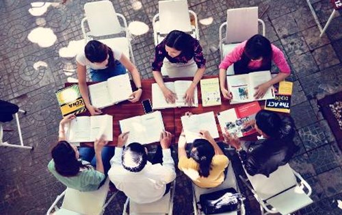 Vai trò của nghiên cứu khoa học đối với việc nâng cao trình độ học tập của sinh viên
