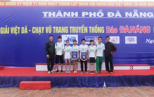 Sinh viên ĐH Đông Á lần đầu góp mặt tại Giải Việt dã báo Đà Nẵng 2015