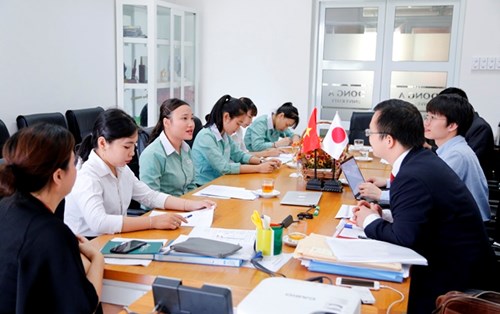 Tập đoàn 7-Eleven tiếp nhận SV năm 1 QTKD ĐH Đông Á thực tập hưởng lương tại Nhật