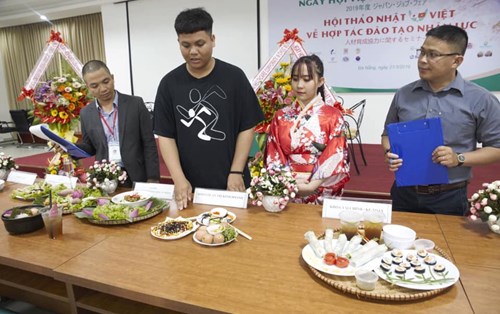 Sinh viên Quản trị kinh doanh tham dự "Lễ hội giao lưu văn hóa Việt - Nhật 2019"